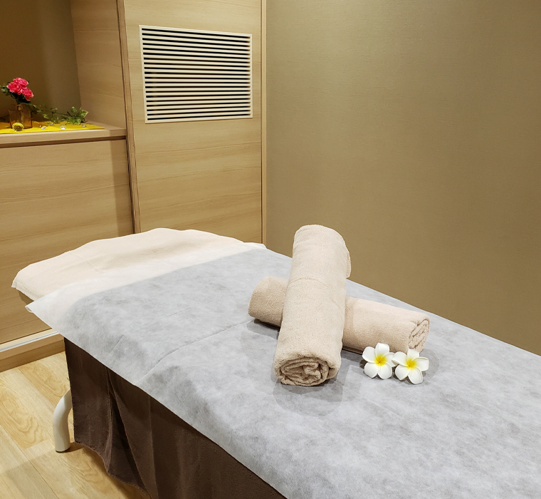 PLATINAS 伏見桃山店