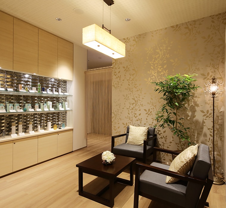 PLATINAS 西葛西店